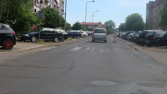 Postawili pachołek i… dwie pułapki