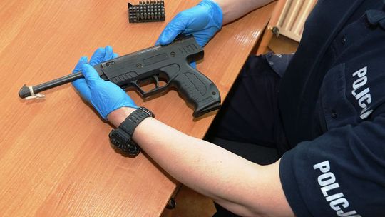 Postrzelił się w nogę Postrzelił się w nogę