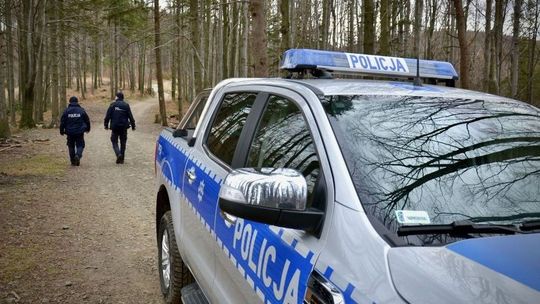 Poszedł na grzyby i zagryzły go psy. Właścicielem mieszańców jest były policjant