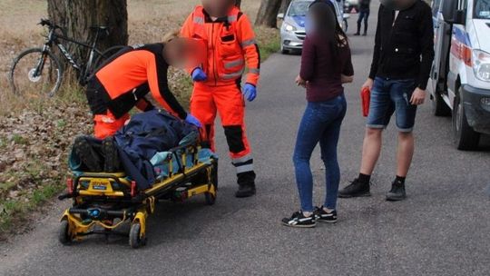 Potrąciła rowerzystę lusterkiem. Mężczyzna w szpitalu