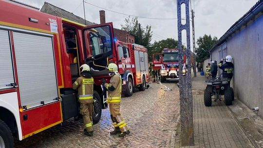 Pożar budynku jednorodzinnego. Jedna osoba poszkodowana