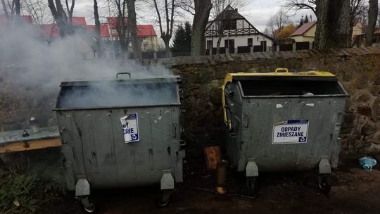 Pożar kontenera na odpady