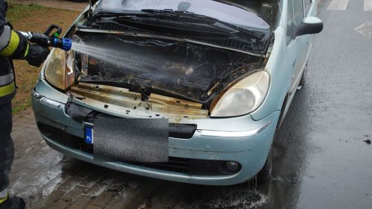 Pożar samochodu w Gryfinie Pożar samochodu w Gryfinie