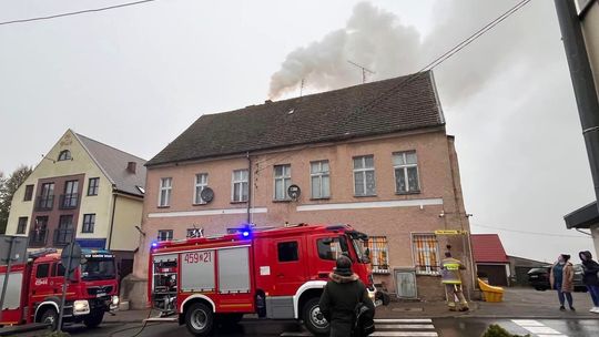 Pożar w budynku Ośrodka Pomocy Społecznej [ZDJĘCIA]