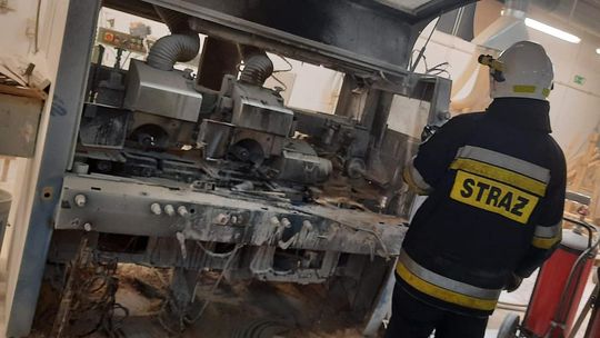 Pożar w stolarni [ZDJĘCIA]