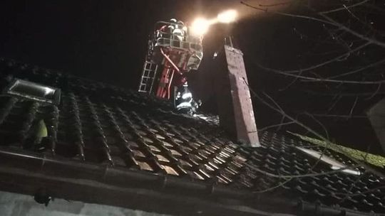 Pożar wybuchł w przewodzie kominowym