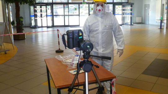 Pracownicy elektrowni otrzymali miliony sztuk środków ochronnych [FOTO]