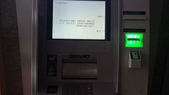 Problem z nieczynnym bankomatem do wpłat – list czytelnika