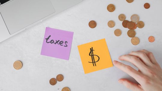 Progi podatkowe 2024 – wszystko, co musisz o nich wiedzieć Progi podatkowe 2024 – wszystko, co musisz o nich wiedzieć