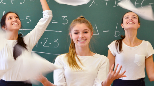 Prowadzą bezpłatny kurs matematyki