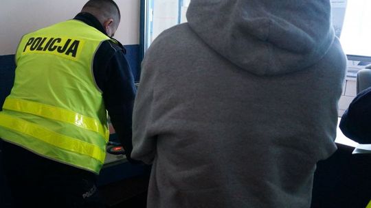 Prowadził mimo sądowego zakazu prowadzenia pojazdów