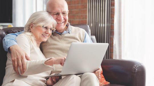 Rekordowe emerytury w Polsce kontra niska średnia kobiet: Zobacz zestawienie i sprawdź statystyki