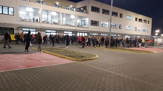 Przed Zalando nadal tłumy