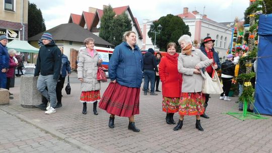Przedświąteczny jarmark wrócił na swoje miejsce