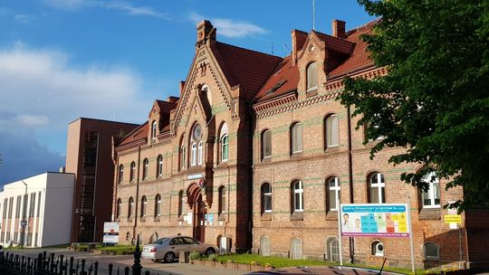 Przykro jest otrzymywać negatywne opinie i komentarze na temat organizacji szczepień - mówi prezes szpitala