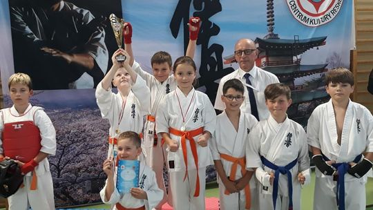 Przywieźli worek medali