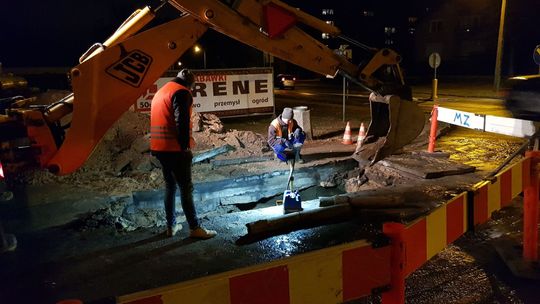 PUK usuwa awarię w Gryfinie [FOTO, WIDEO]