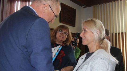 Radni zadają pytania burmistrzowi