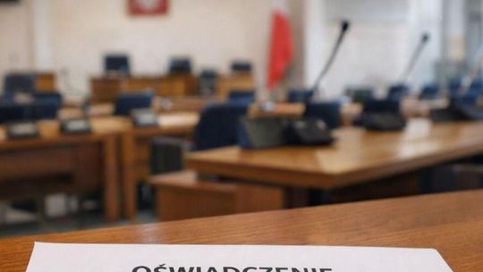 Koniec z radnymi „turystami”? Nowe przepisy wprowadzą weryfikację miejsca zamieszkania i kary Koniec z radnymi „turystami”? Nowe przepisy wprowadzą weryfikację miejsca zamieszkania i kary