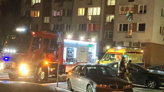 Ranny mężczyzna leżał na chodniku w centrum Gryfina [ZDJĘCIA]