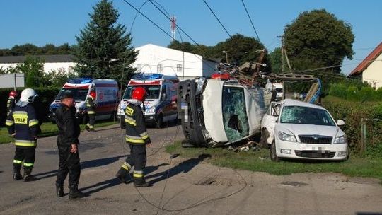 Ranni w zderzeniu samochodów osobowego i dostawczego