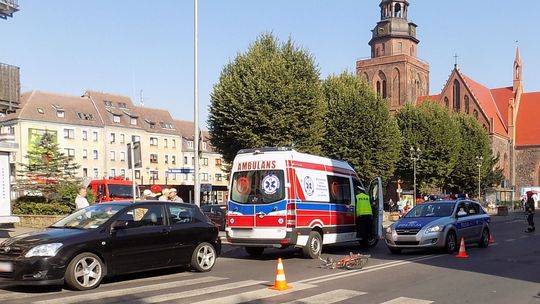 Ranny rowerzysta odwieziony do szpitala