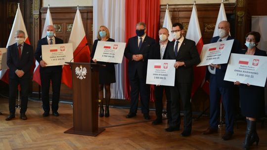 Razem dla poprawy jakości środowiska - porozumienia m.in. z gminą Gryfino w ramach Programu "Czyste Powietrze"