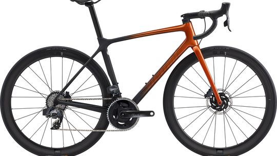 Recenzja Giant TCR - jakie są zalety tego modelu i dlaczego warto go wybrać?