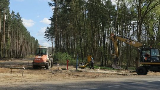 Rolnicy nie mogą dojechać do pól nową drogą
