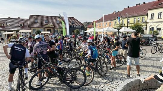 Rowerzyści "Przekroczyli Granice" z Markiem Rupińskim i Przemysławem Burzychem