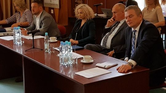 Rozdają pieniądze publiczne za wyimaginowane zadania? Nagroda za obwodnicę, której nie ma? Rozdają pieniądze publiczne za wyimaginowane zadania? Nagroda za obwodnicę, której nie ma?