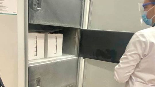 Ruszają szczepienia przeciw COVID-19