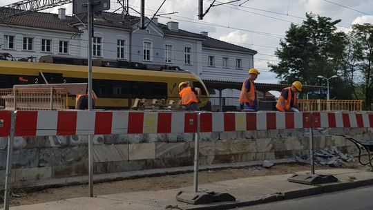 Ruszyli z remontem stacji PKP - fotorelacja