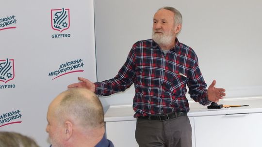 Ryszard Kwapisz krytykuje politykę informacyjną gryfińskich władz