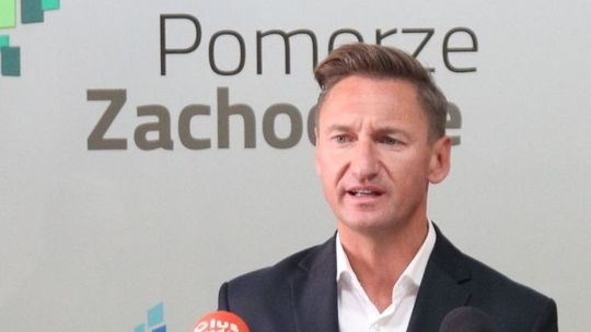 Rząd przyznaje się do błędu - uważa marszałek i szykuje dokapitalizowanie dla lotniska