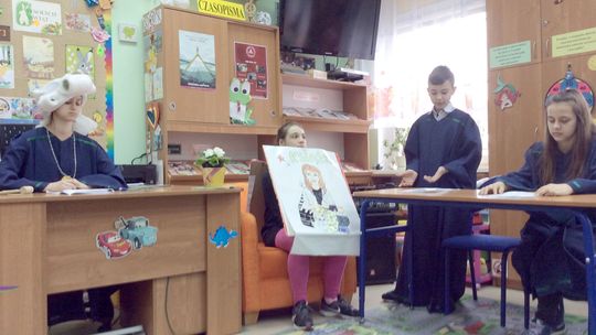 Sądowa rozprawa z udziałem uczniów