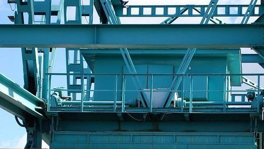 Samobójca skoczył z mostu