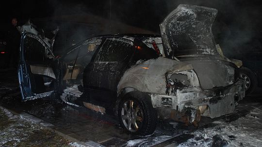 Samochód płonął jak pochodnia