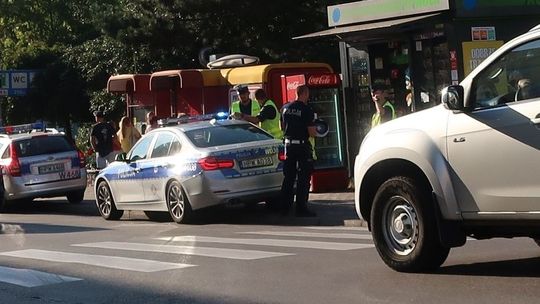 Samochód potrącił pieszego w centrum Gryfina