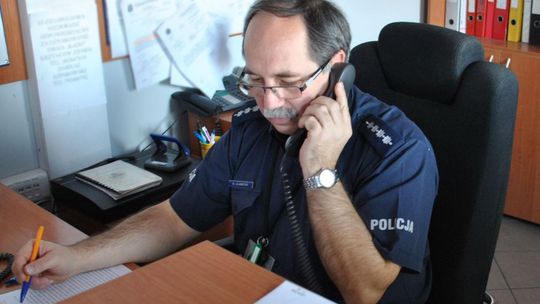 Sąsiedzi nie zawiedli, policjanci zadziałali, a strażacy wyważyli drzwi