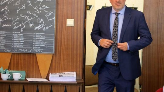 Sawaryn "kupi" radnych do głosowania nad studium?