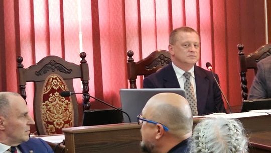 Sawaryn przegrał trzy głosowania dotyczące śmieci. Mieszkańcy mogą odetchnąć z ulgą?