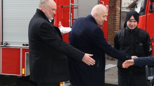 Sawaryn usilnie promuje się do wyborów