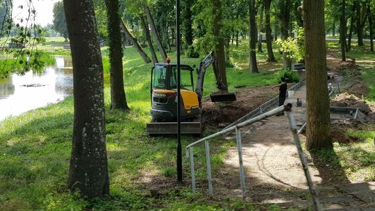 Ścieżka wzdłuż prawego dopływu Odry