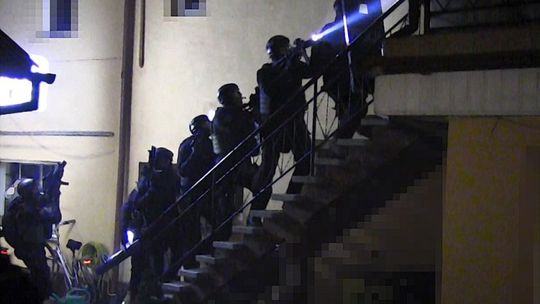 Ścigali dilerów narkotykowych. Namierzyli nielegalne kasyno internetowe