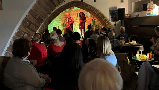 Sentymentalna podróż: „Muzyczna Randka w Ciemno” z utworami Osieckiej