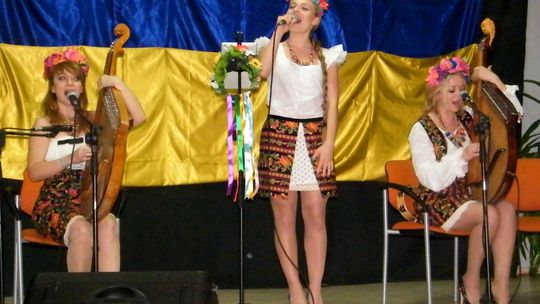 Show dwóch bandurzystek i jednej wokalistki