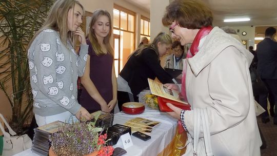 Siedemdziesiąte urodziny obchodziło liceum - fotorelacja
