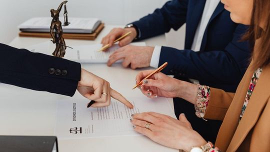 Tragiczna utrata ciąży i szokujące podejrzenia. Podstępnie podała koleżance środki poronne