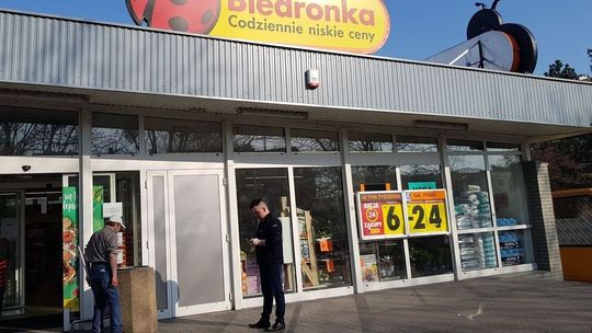 Sklepy Biedronka czynne dłużej